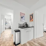8 Min Per U-Bahn Zum Marienplatz - 120 Qm Schwabing - 3 Sz - 2 Baeder - 9 Personen