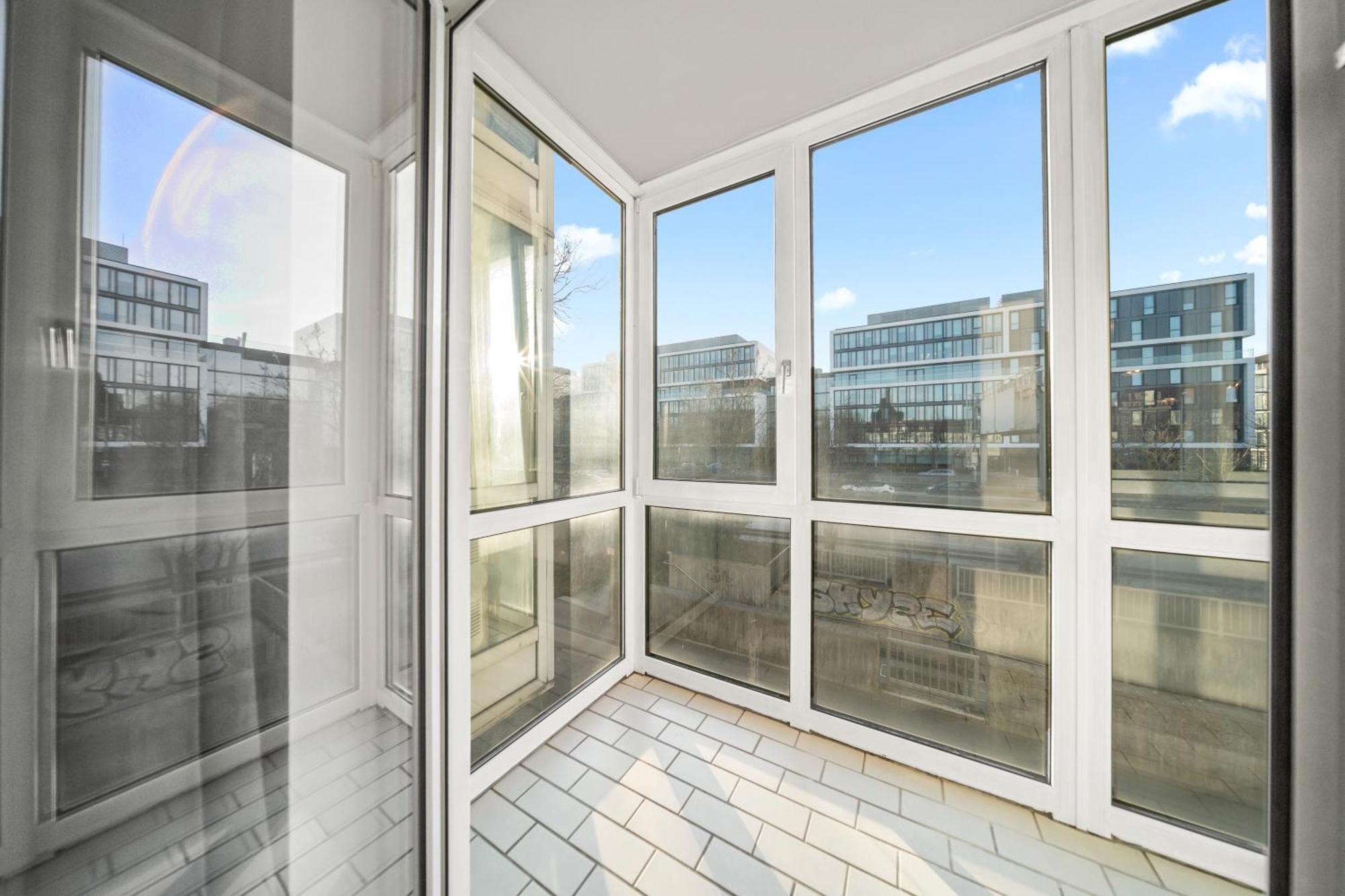 8 Min Per U-bahn Zum Marienplatz - 120 Qm Schwabing - 3 Sz - 2 Baeder - 9 Personen Appartement *