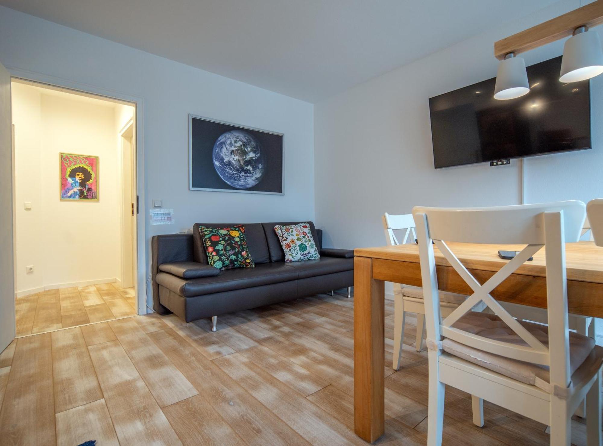 Appartement 8 Min Per U-bahn Zum Marienplatz - 120 Qm Schwabing - 3 Sz - 2 Baeder - 9 Personen Munich